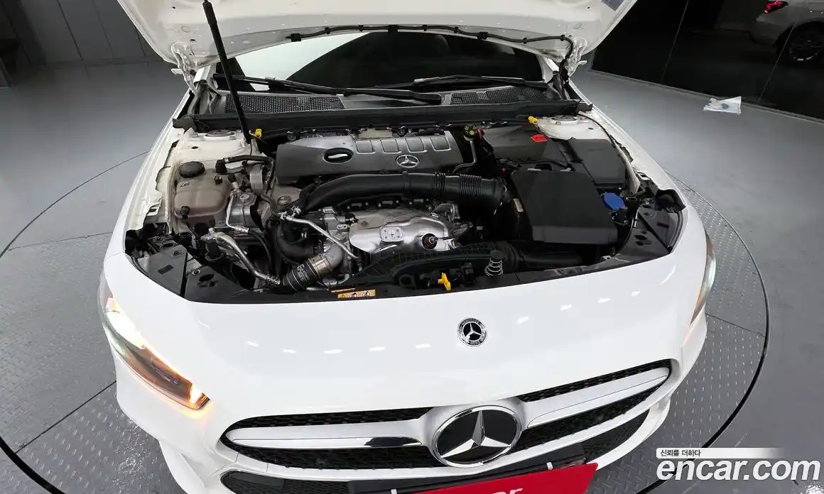 Mercedes-Benz A-Class 2020 2.0 Автомат в Москве № 342345, фото 19