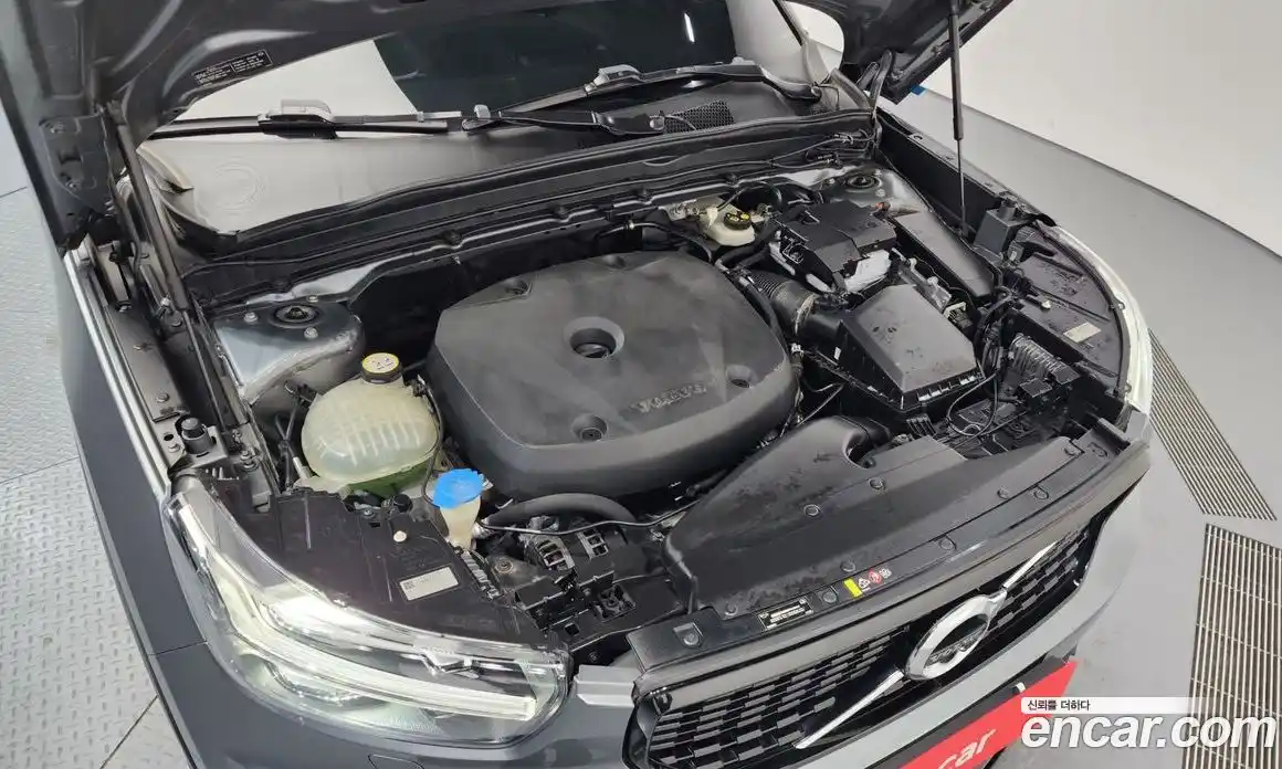 Volvo XC40 2019 2.0 Автомат в Москве № 344107, фото 11