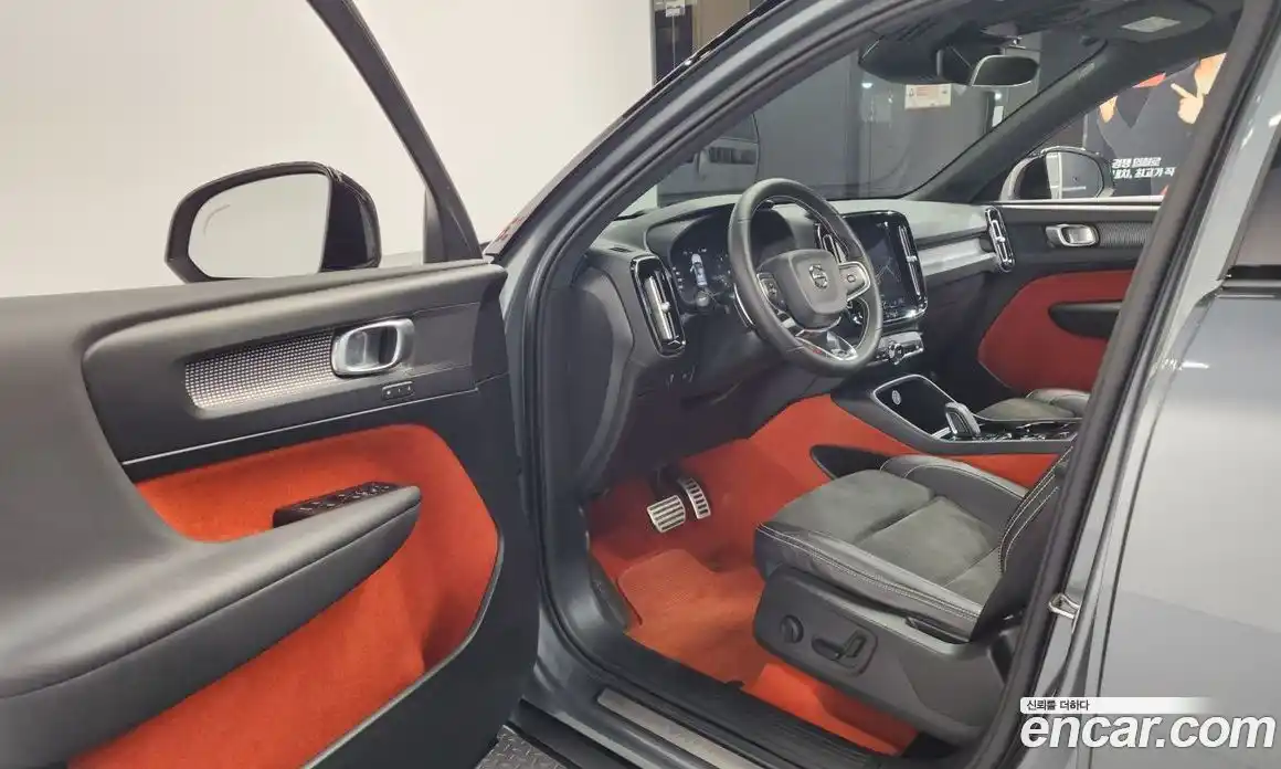 Volvo XC40 2019 2.0 Автомат в Москве № 344107, фото 15