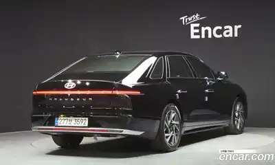 Hyundai Grandeur 2023 1.6 Автомат в Москве № 358141, миниатюра 2
