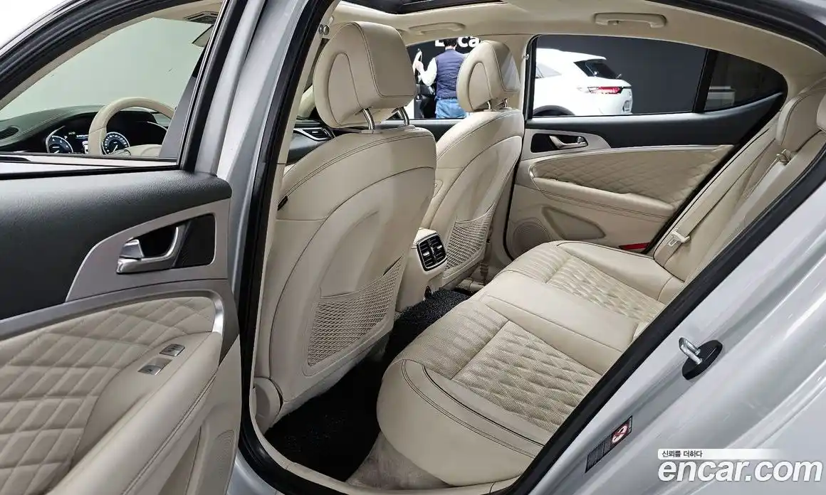 Genesis G70 2019 3.3 Автомат в Москве № 365165, фото 10