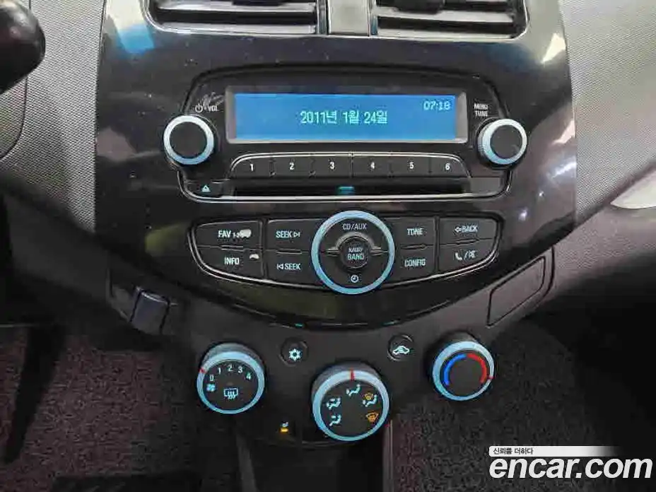 Chevrolet Spark 2013 1.0 Автомат в Москве № 37134, фото 11