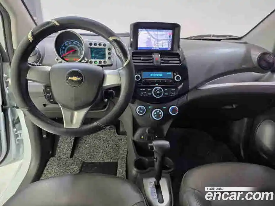 Chevrolet Spark 2013 1.0 Автомат в Москве № 37134, фото 17