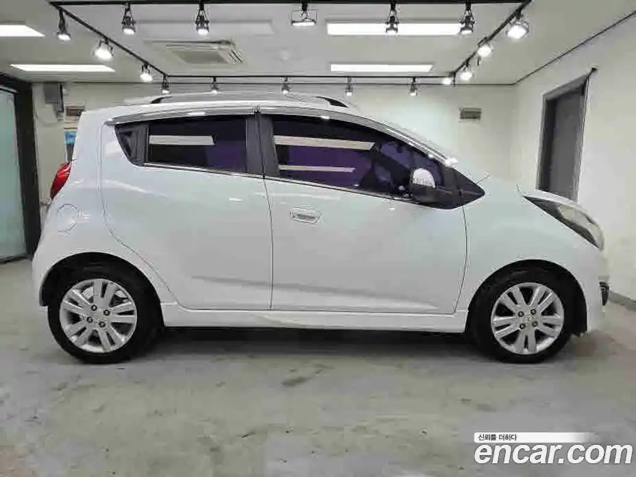 Chevrolet Spark 2013 1.0 Автомат в Москве № 37134, фото 4