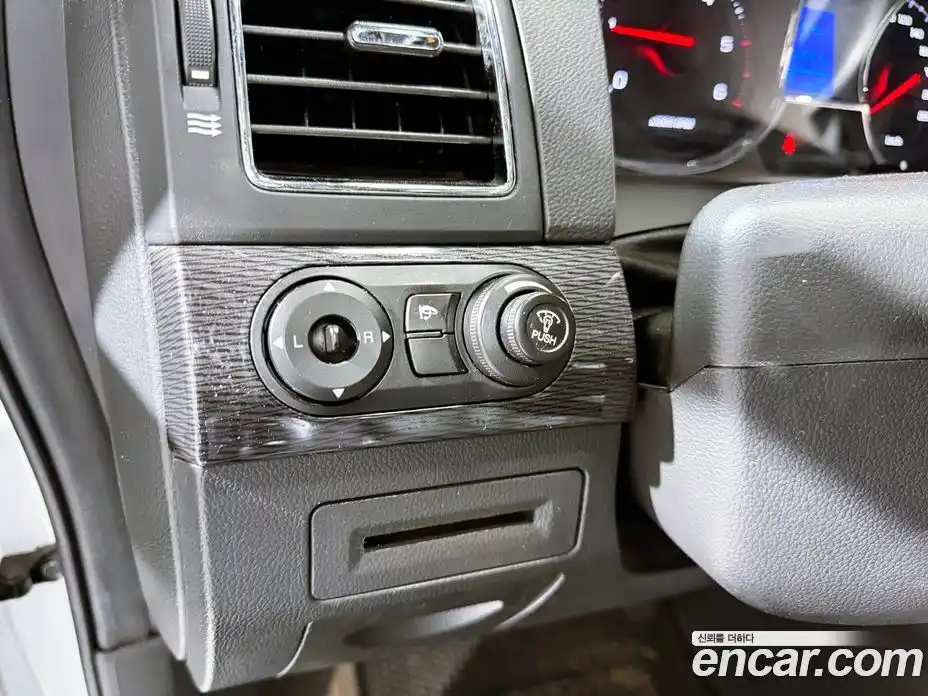 Chevrolet Captiva 2014 2.0 Автомат в Москве № 37330, фото 8