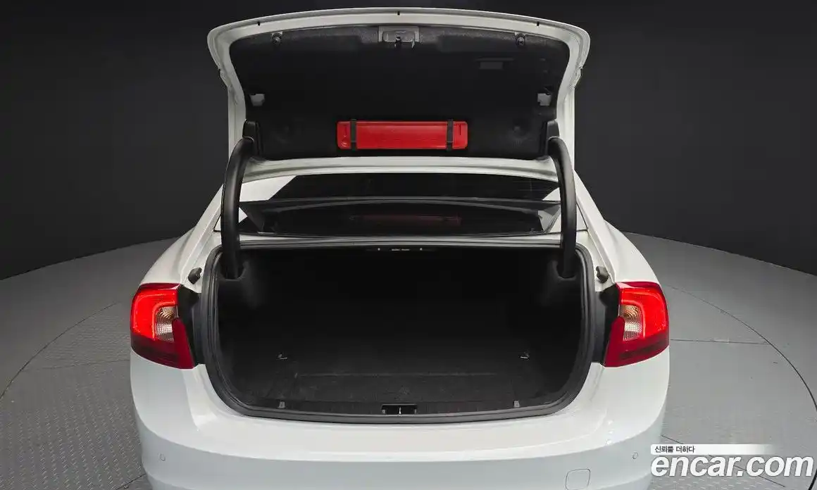 Volvo S60 2017 2.0 Автомат в Москве № 373931, фото 20