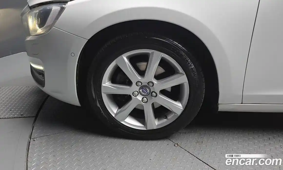 Volvo S60 2017 2.0 Автомат в Москве № 373931, фото 5