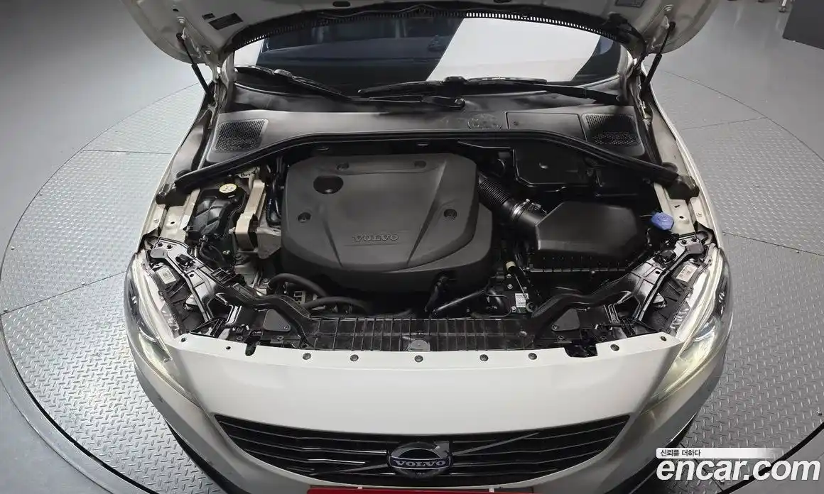 Volvo S60 2017 2.0 Автомат в Москве № 373931, фото 6