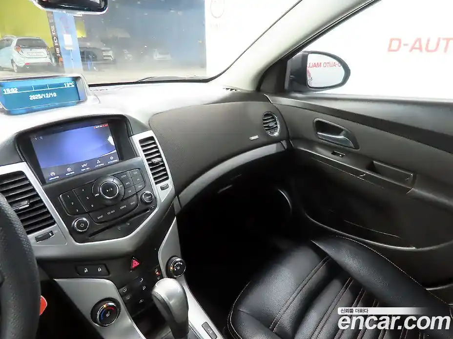 Chevrolet Cruze 2012 1.8 Автомат в Москве № 37764, фото 17