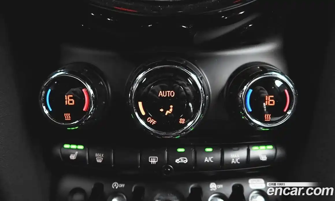 Mini Cooper 2019 1.5 Автомат в Москве № 381290, фото 16