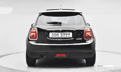 Mini Cooper 2019 1.5 Автомат в Москве № 381290, миниатюра 2