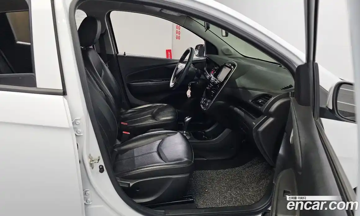 Chevrolet Spark 2016 1.0 Автомат в Москве № 39427, фото 5