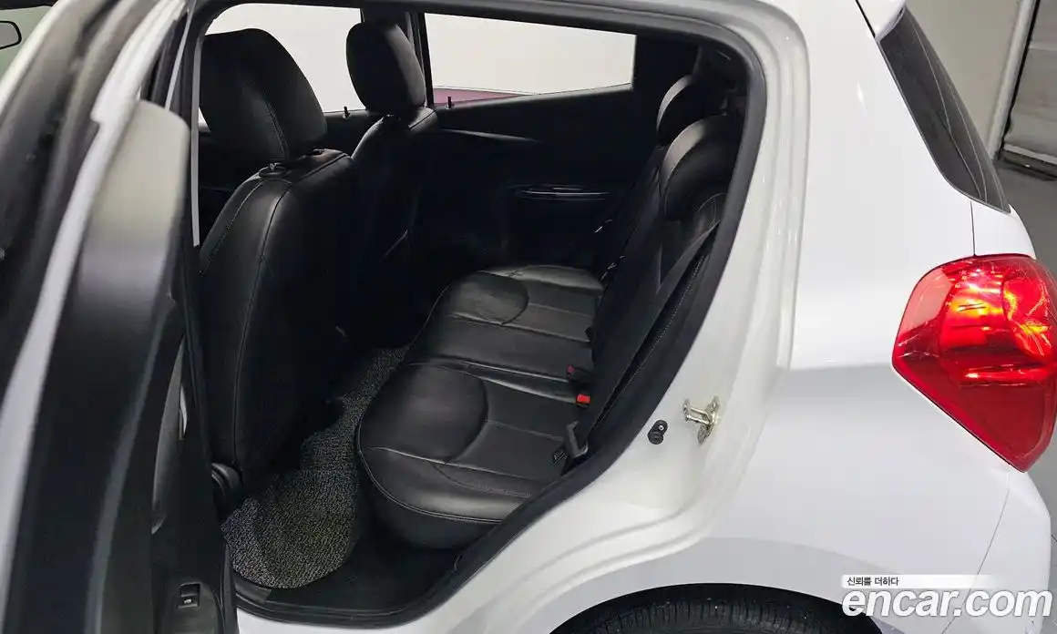 Chevrolet Spark 2016 1.0 Автомат в Москве № 39427, фото 8