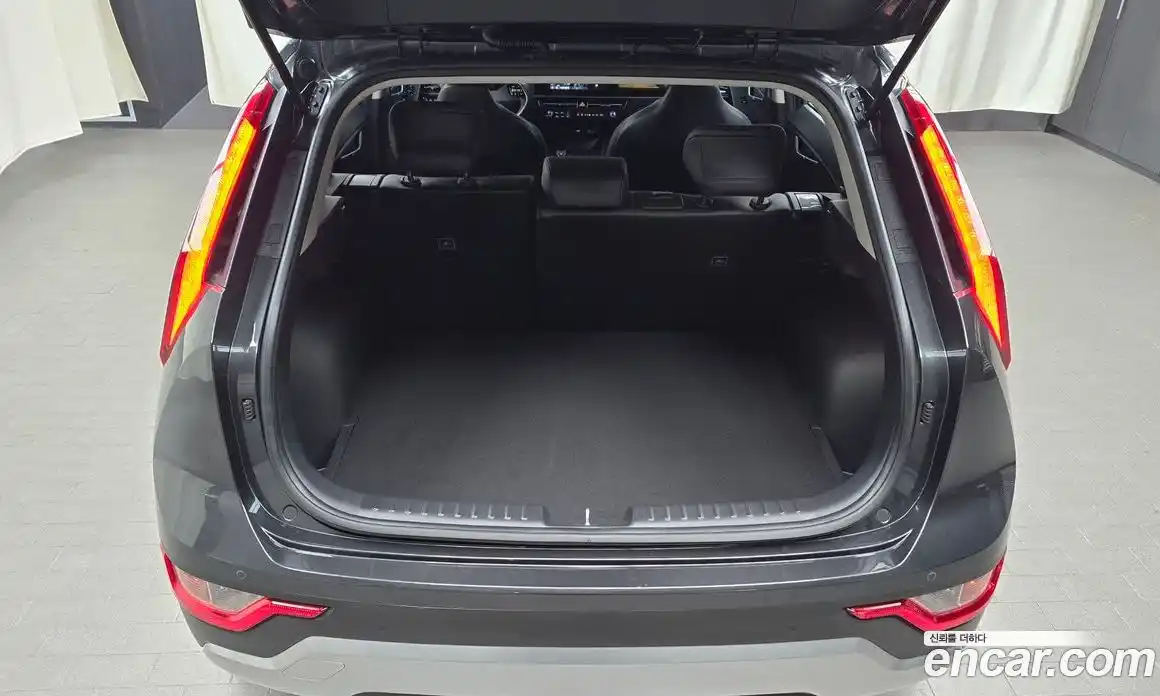 Kia Niro 2024 1.6 Автомат в Москве № 404080, фото 20