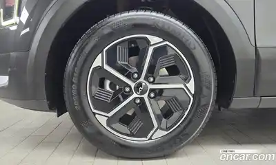 Kia Niro 2024 1.6 Автомат в Москве № 404080, миниатюра 5