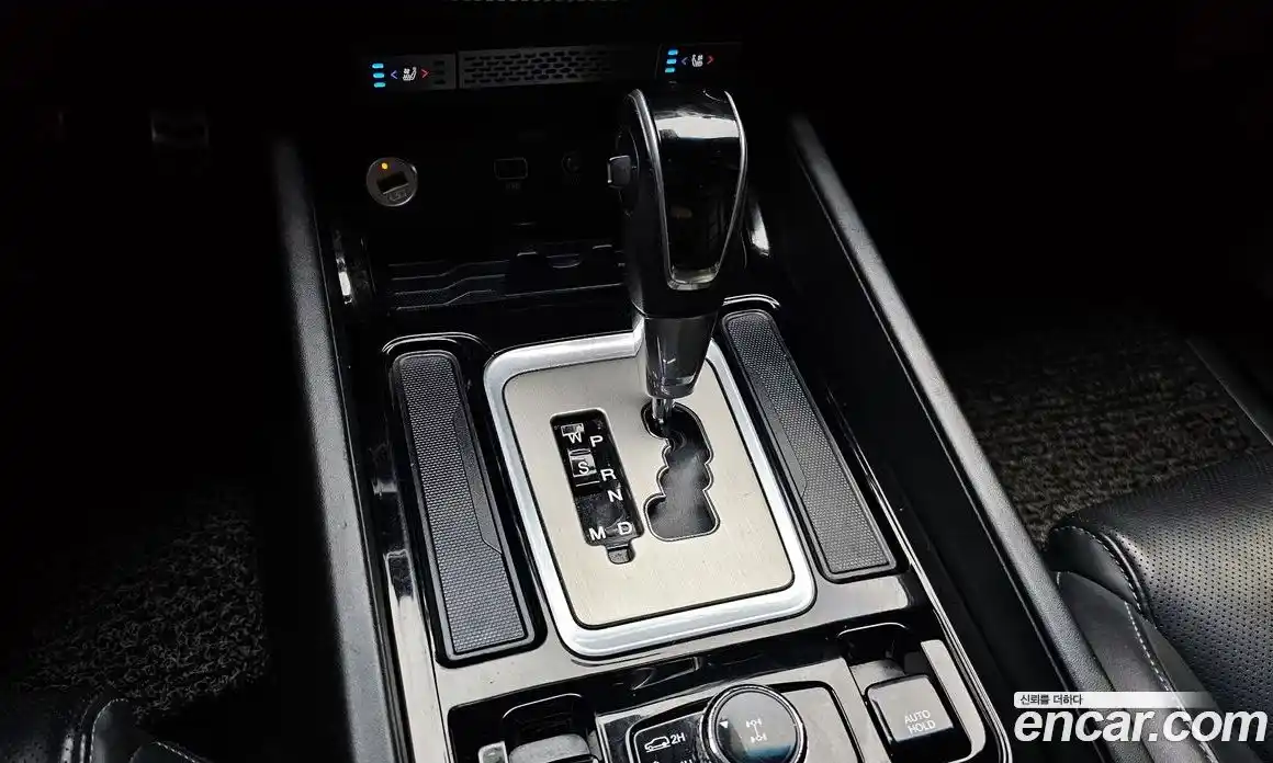 SsangYong Rexton 2018 2.2 Автомат в Москве № 421301, фото 9