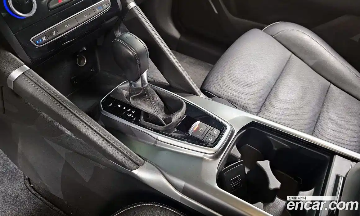 Renault QM6 2022 2.0 Автомат в Москве № 423222, фото 9