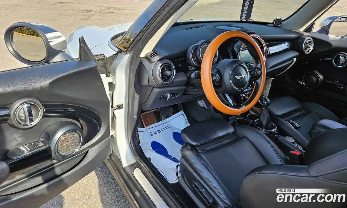 Mini Cooper 2017 1.5 Автомат в Москве № 432189, фото 11