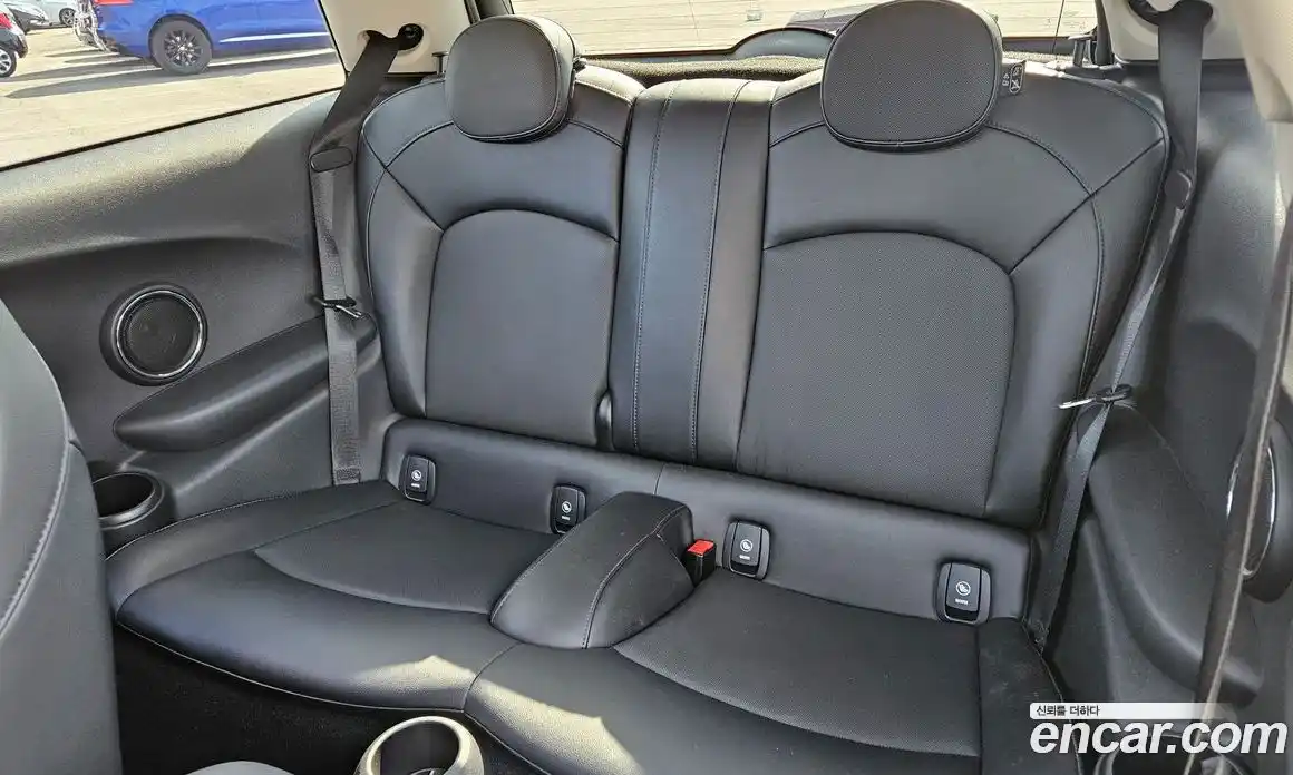 Mini Cooper 2017 1.5 Автомат в Москве № 432189, фото 13