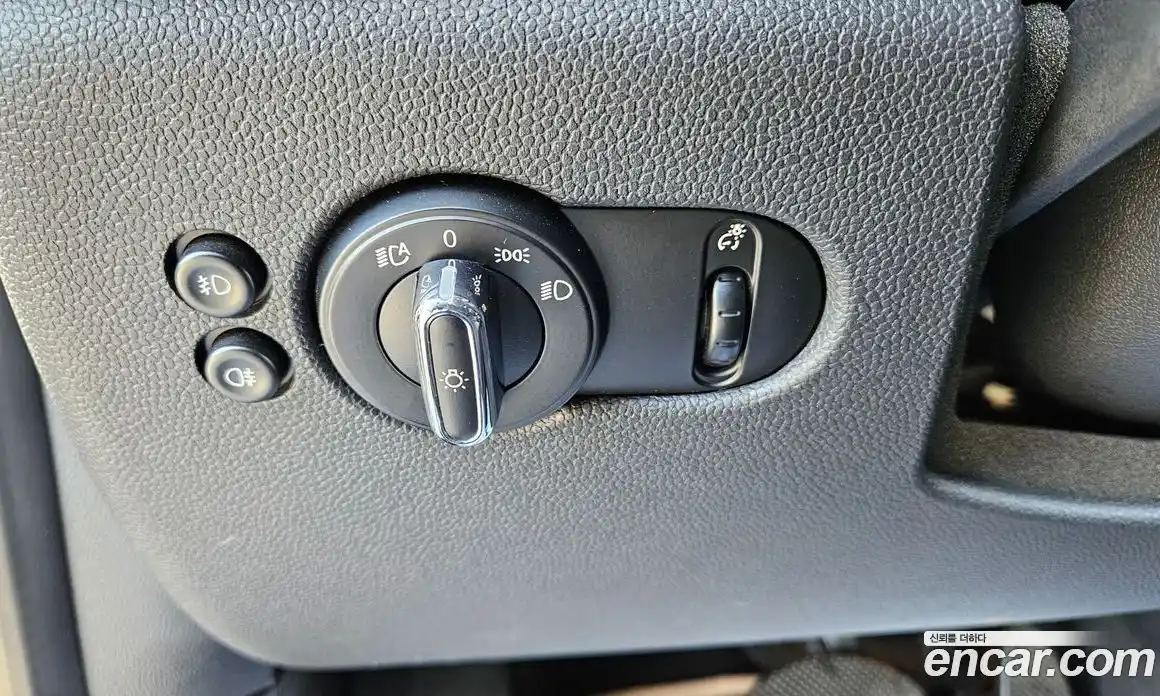 Mini Cooper 2017 1.5 Автомат в Москве № 432189, фото 15