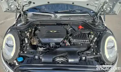 Mini Cooper 2017 1.5 Автомат в Москве № 432189, миниатюра 6