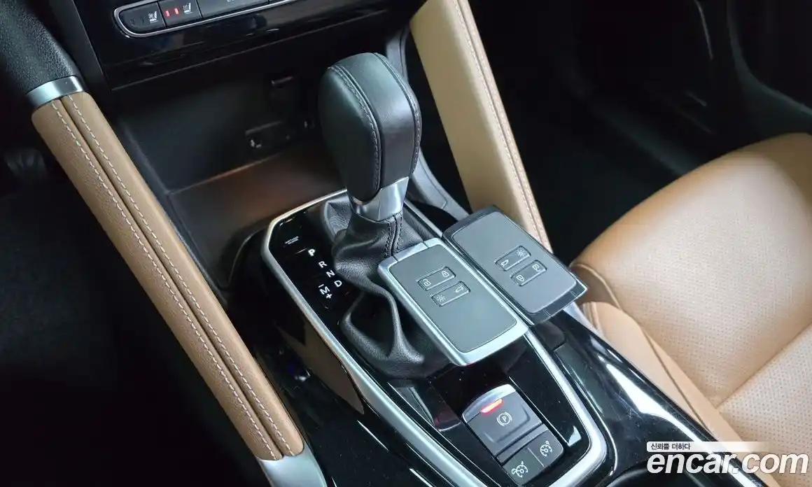 Renault QM6 2023 2.0 Автомат в Москве № 462966, фото 9