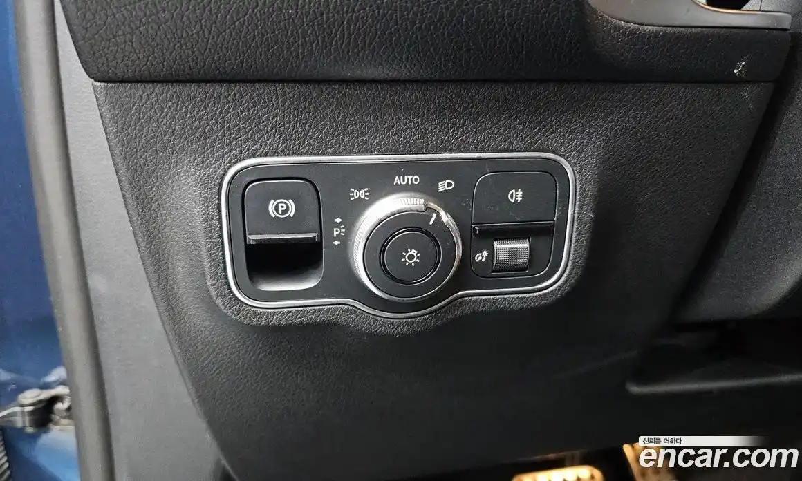 Mercedes-Benz GLB-Class 2023 2.0 Автомат в Москве № 466339, фото 13