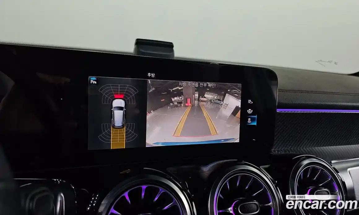 Mercedes-Benz GLB-Class 2023 2.0 Автомат в Москве № 466339, фото 16