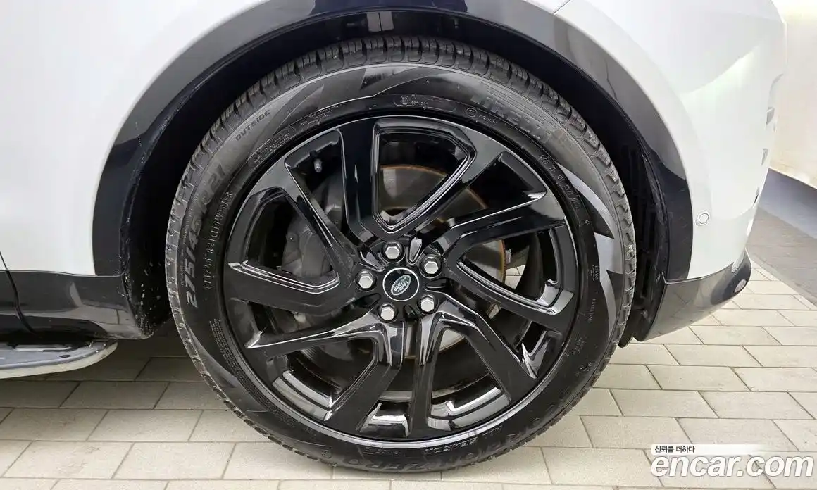 Land Rover Discovery 2023 3.0 Автомат в Москве № 470984, фото 5