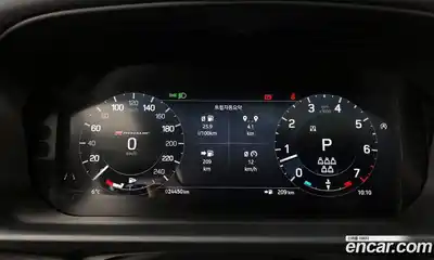 Land Rover Discovery 2023 3.0 Автомат в Москве № 470984, миниатюра 8