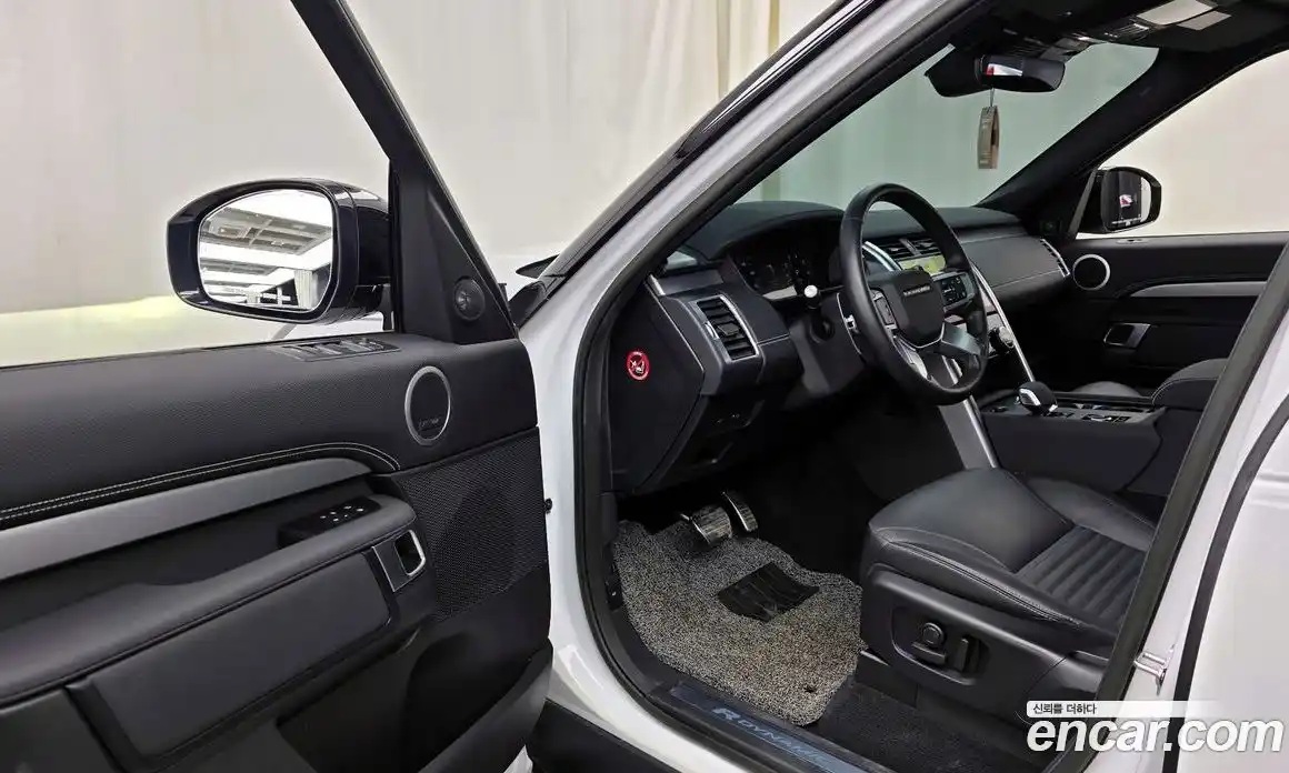 Land Rover Discovery 2023 3.0 Автомат в Москве № 470984, фото 10