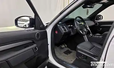 Land Rover Discovery 2023 3.0 Автомат в Москве № 470984, миниатюра 10