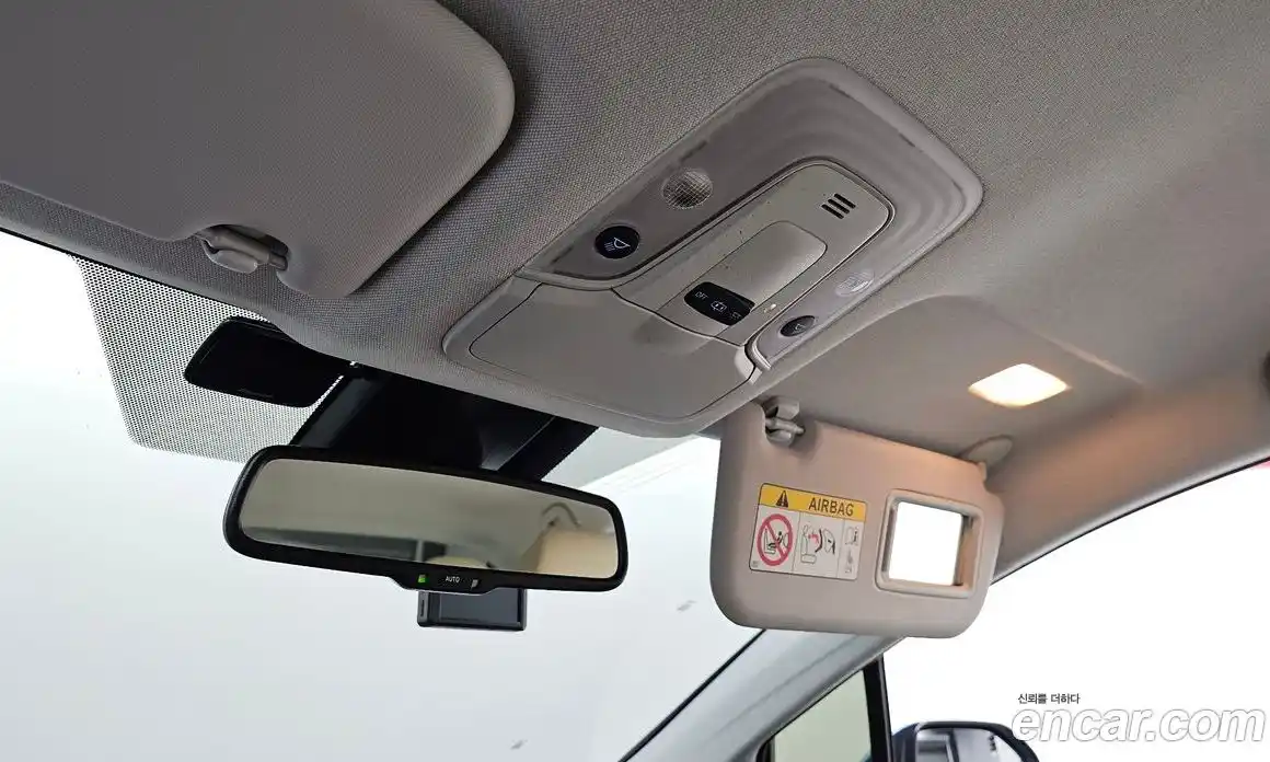 Toyota Prius 2021 1.8 Автомат в Москве № 472970, фото 14