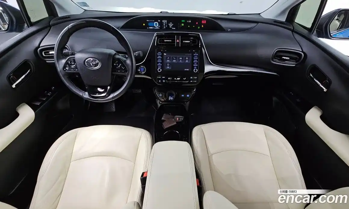 Toyota Prius 2021 1.8 Автомат в Москве № 472970, фото 7