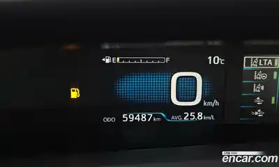 Toyota Prius 2021 1.8 Автомат в Москве № 472970, миниатюра 8