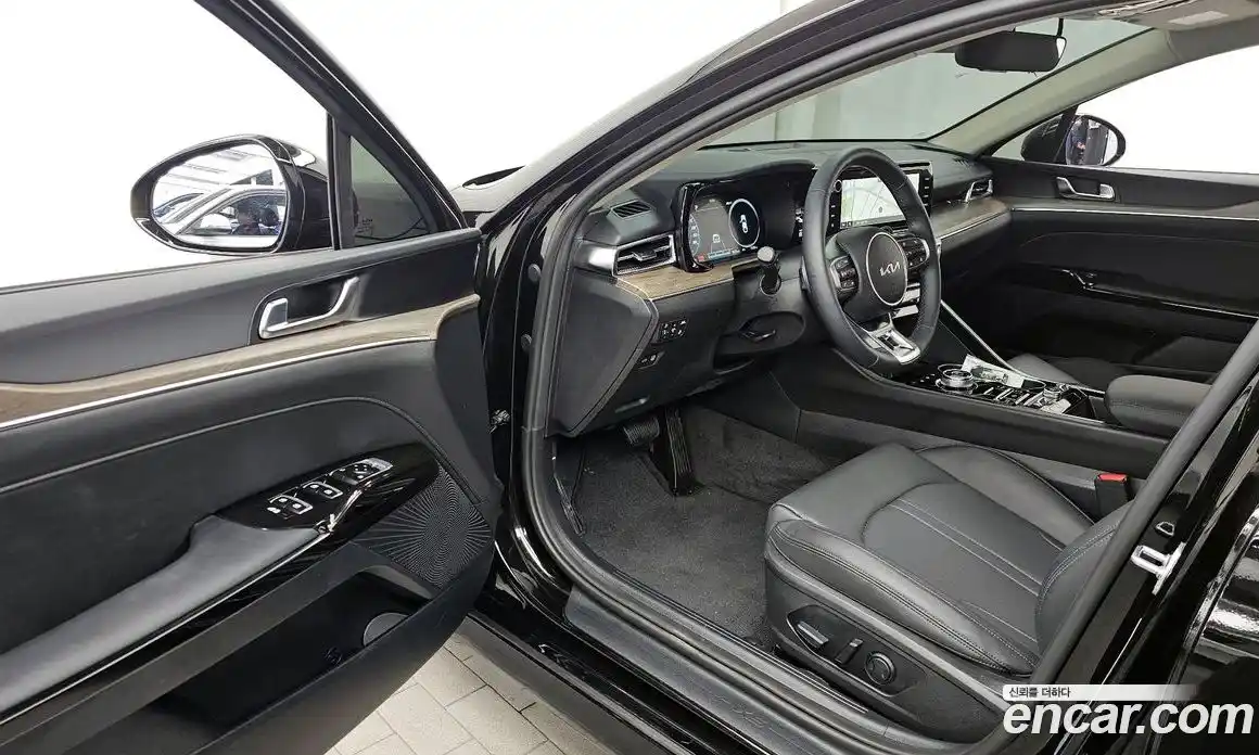 Kia K5 2023 2.0 Автомат в Москве № 50411, фото 4