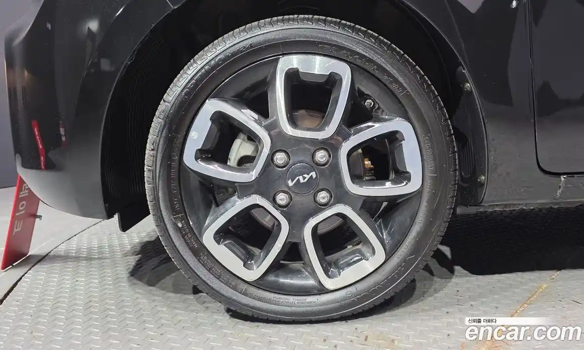 Kia Ray 2022 1.0 Автомат в Москве № 50770, фото 16