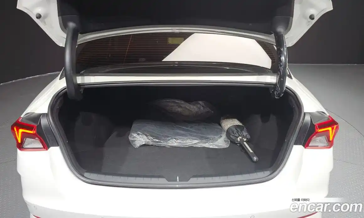 Kia K5 2021 2.0 Автомат в Москве № 5193, фото 14