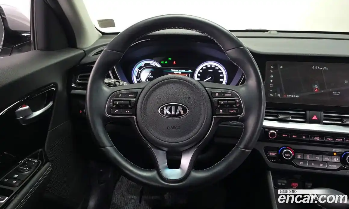 Kia Niro 2021 1.6 Автомат в Москве № 52170, фото 13