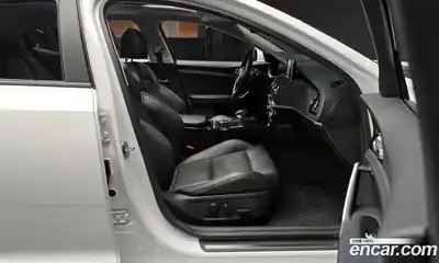 Kia Stinger 2018 2.0 Автомат в Москве № 56054, миниатюра 11