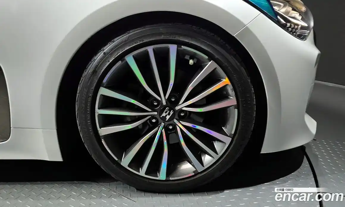 Kia Stinger 2018 2.0 Автомат в Москве № 56054, фото 5