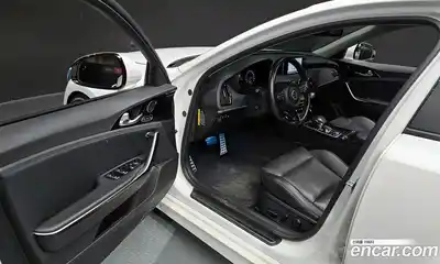 Kia Stinger 2018 2.0 Автомат в Москве № 56054, миниатюра 10