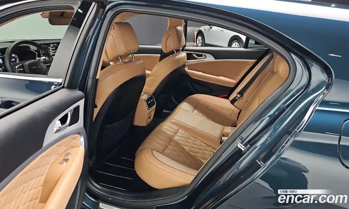 Genesis G70 2024 2.5 Автомат в Москве № 58282, фото 14