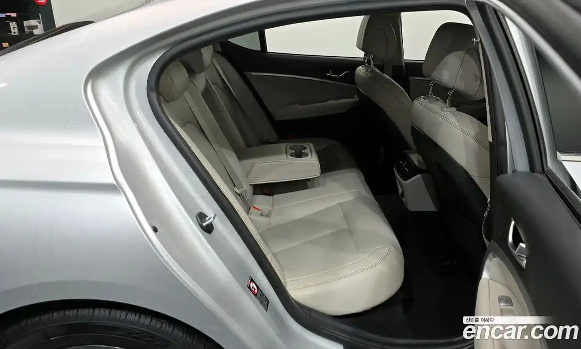 Genesis G70 2018 2.2 Автомат в Москве № 58919, фото 12