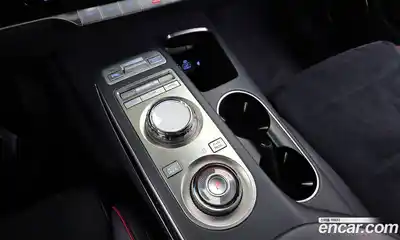 Genesis GV70 2022 2.5 Автомат в Москве № 83544, миниатюра 2