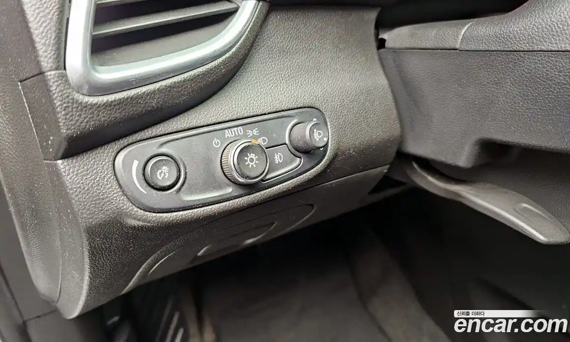 Chevrolet Trax 2017 1.6 Автомат в Москве № 96435, фото 6