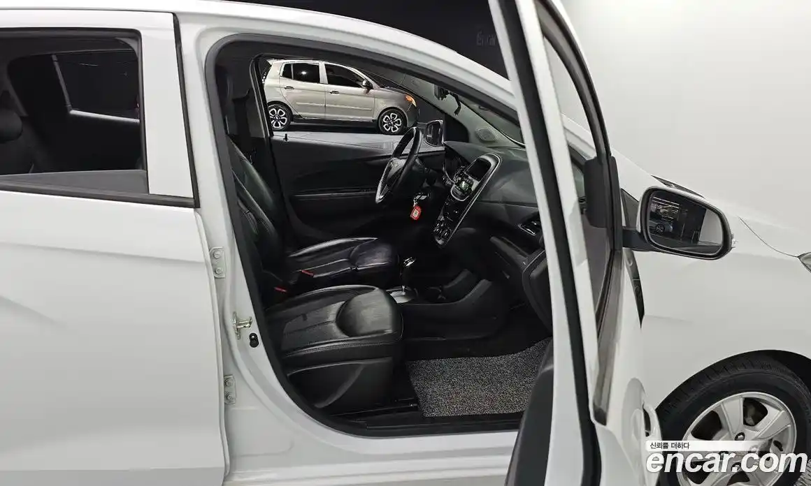 Chevrolet Spark 2016 1.0 Автомат в Москве № 104419, фото 12