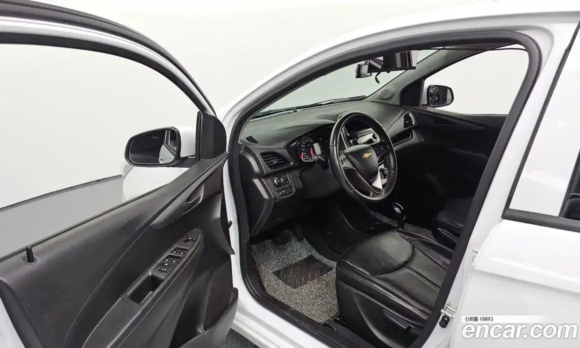 Chevrolet Spark 2016 1.0 Автомат в Москве № 104419, фото 10