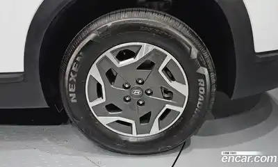 Hyundai Santa Fe 2023 1.6 Автомат в Москве № 108720, миниатюра 5