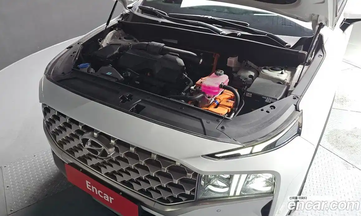 Hyundai Santa Fe 2023 1.6 Автомат в Москве № 108720, фото 6